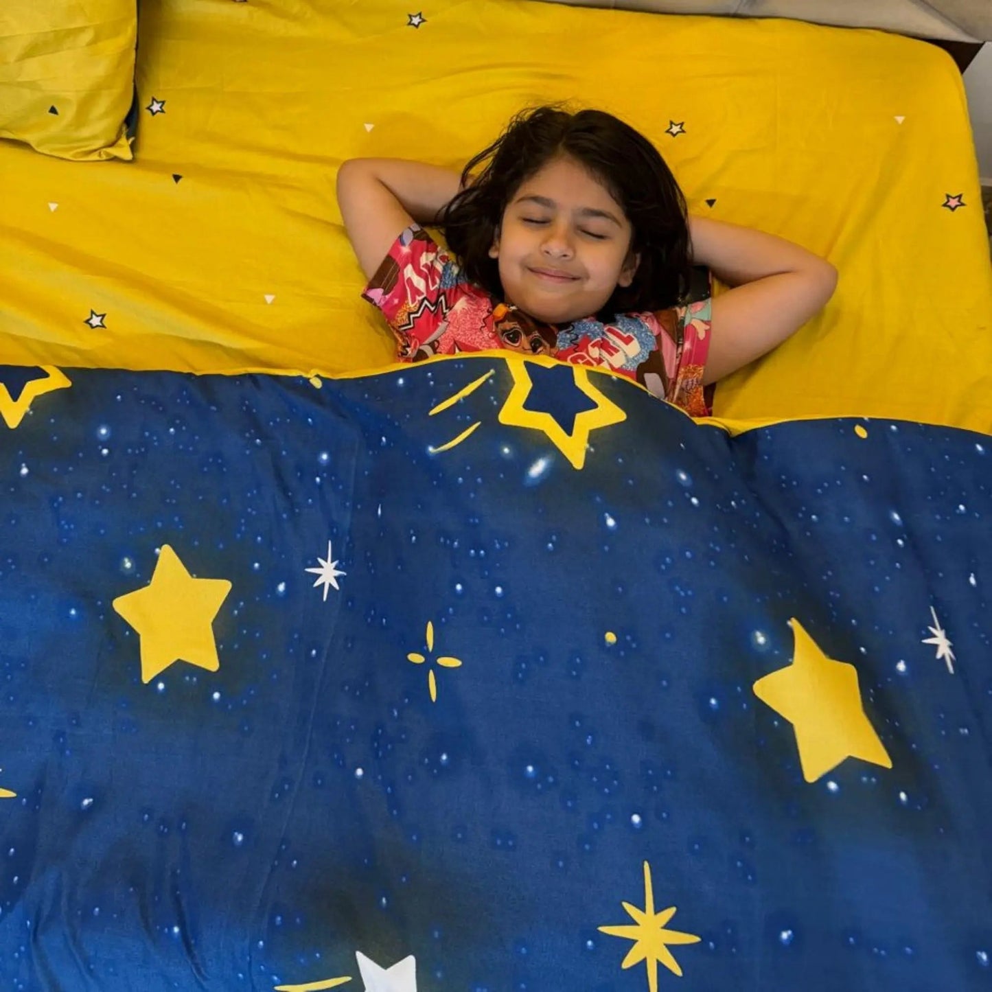 4pc Kids Bed Set – King Size Fitted Bedsheet , Comforter Cover & 2 Pillow Covers | Moon & Star Theme Famyo Shop WH
