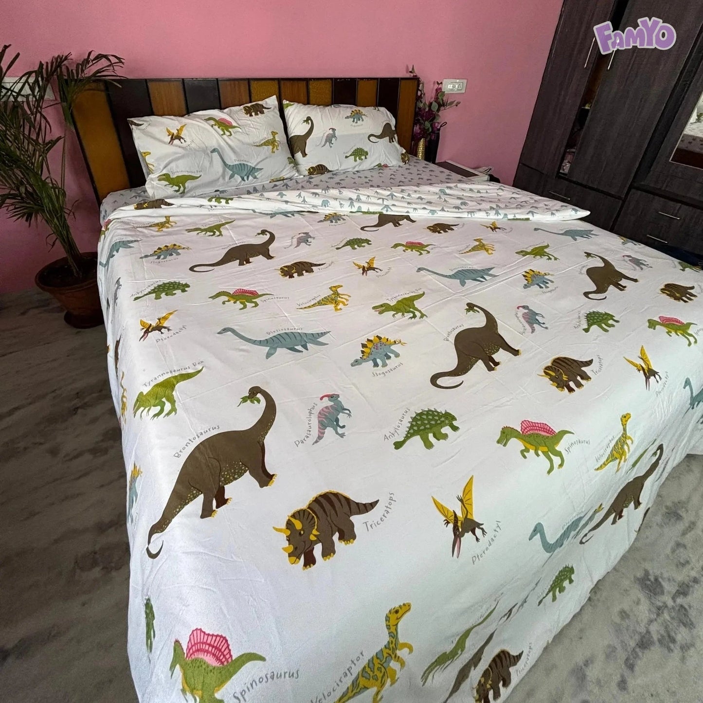 4pc Kids Bed Set – King Size Fitted Bedsheet , Comforter Cover & 2 Pillow Covers | Dino Park Theme Famyo Shop WH