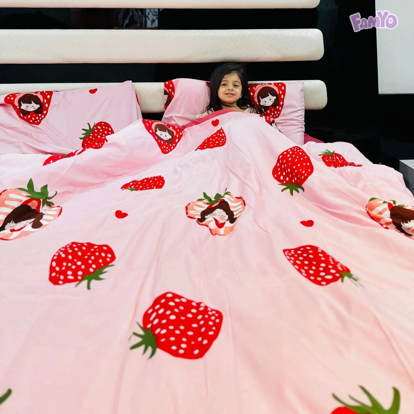 4pc Kids Bed Set – King Size Fitted Bedsheet , Comforter Cover & 2 Pillow Covers | Strawberry Pink Theme Famyo Shop WH