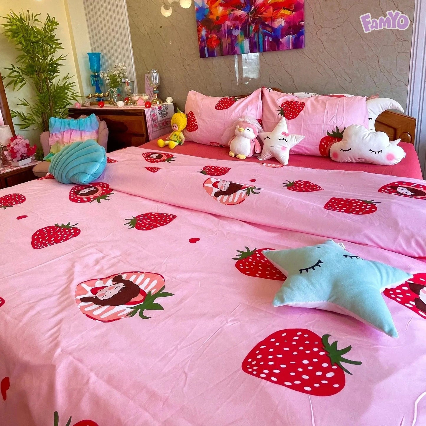 4pc Kids Bed Set – King Size Fitted Bedsheet , Comforter Cover & 2 Pillow Covers | Strawberry Pink Theme Famyo Shop WH