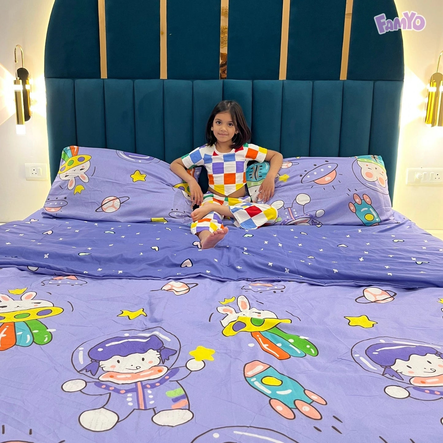 Famyo's Purple Astronaut Printed 4 Piece Bedding Set