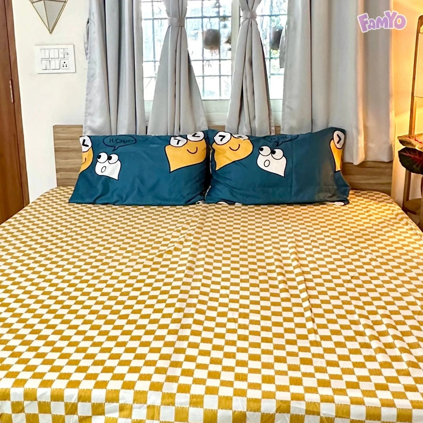 4pc Kids Bed Set – King Size Fitted Bedsheet , Comforter Cover & 2 Pillow Covers | Cute Smiles Theme Famyo Shop WH