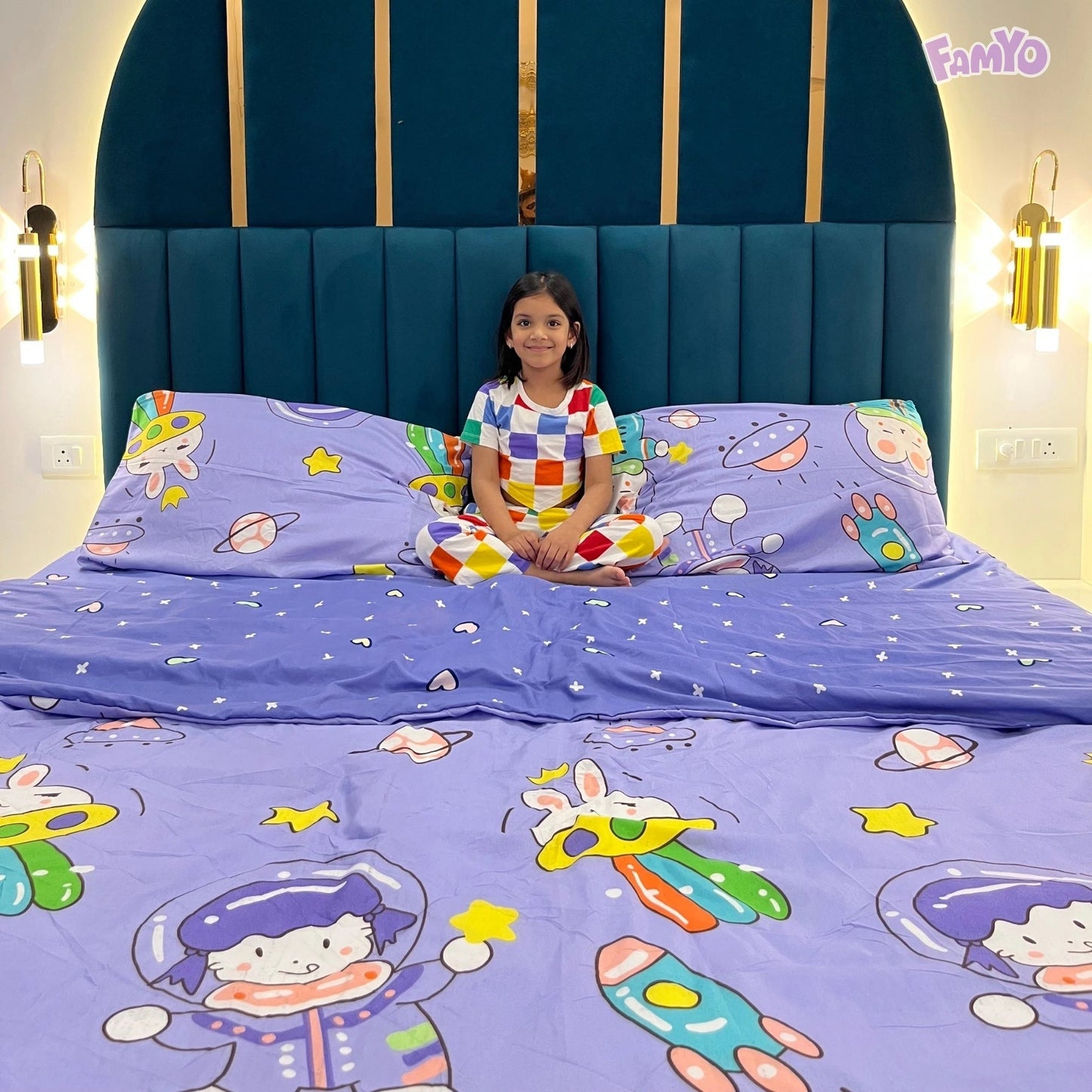 Famyo's Purple Astronaut Printed 4 Piece Bedding Set