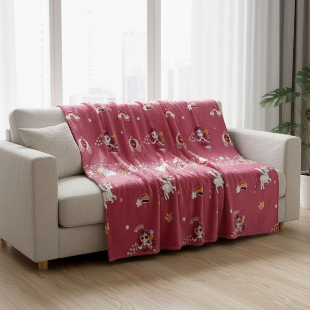 June the Unicorn Glow Blanket by Famyo – Soft Kids Blanket, Perfect Gift for Kids 0-15 years