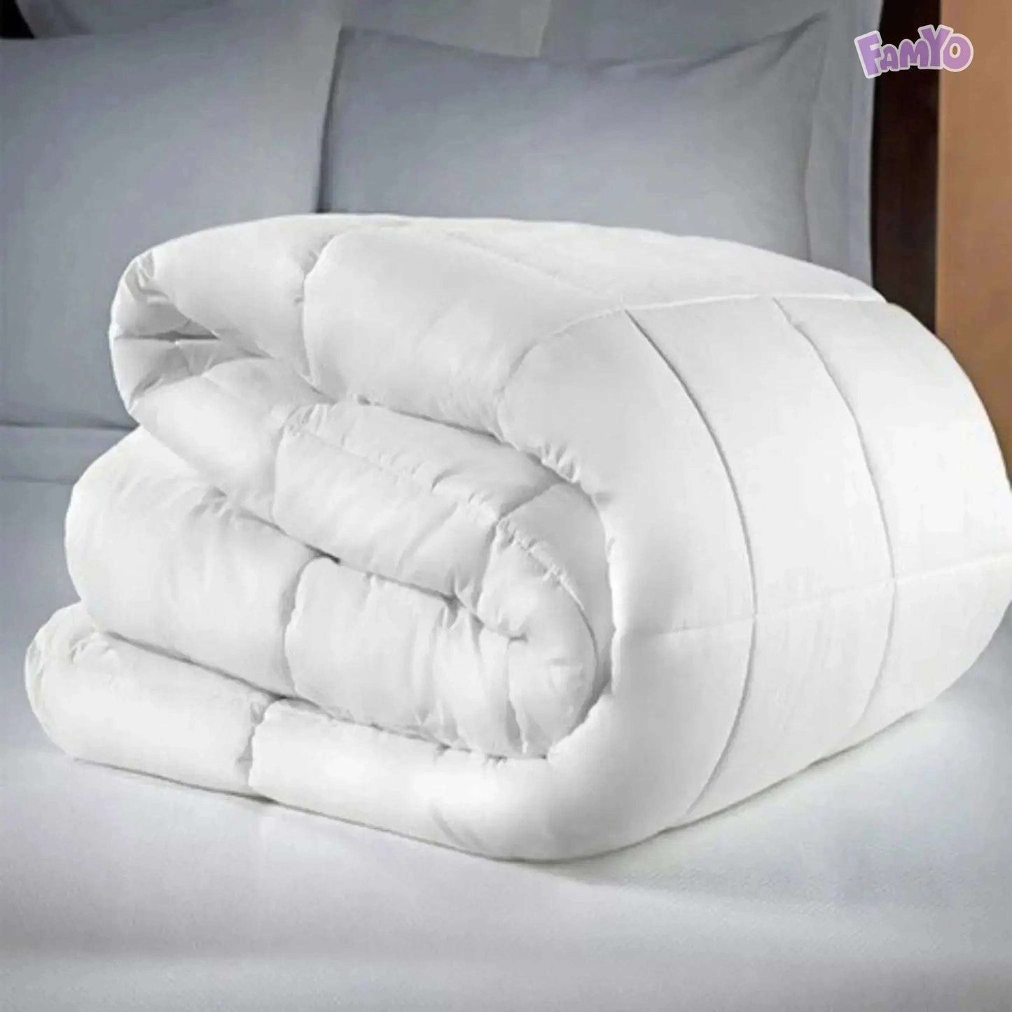 4pc/5pc King Bedding Set- Comforter Cover, Fitted Bedsheet, 2 Pillow Covers, Comforter in Cute Smiles Famyo
