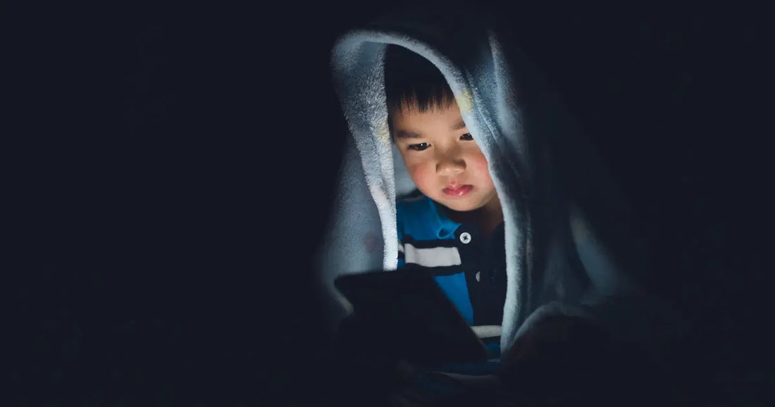 Best-Age-for-Kids-to-Start-Screen-Time-Tips-and-Guide Famyo