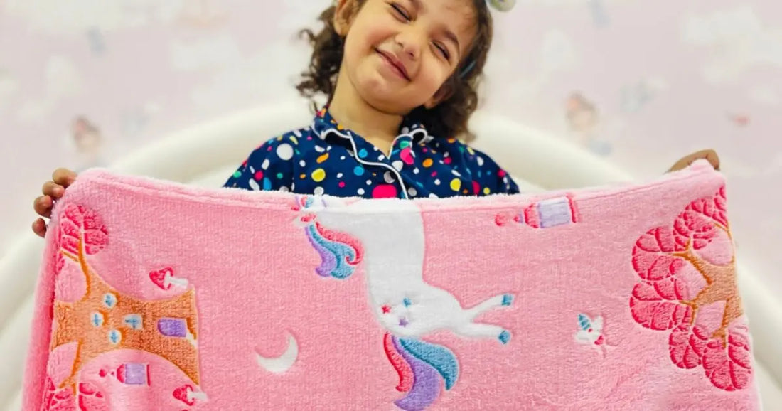 Glow-Blanket-vs-Regular-Blanket-Here-s-Why-Kids-Choose-Glow Famyo