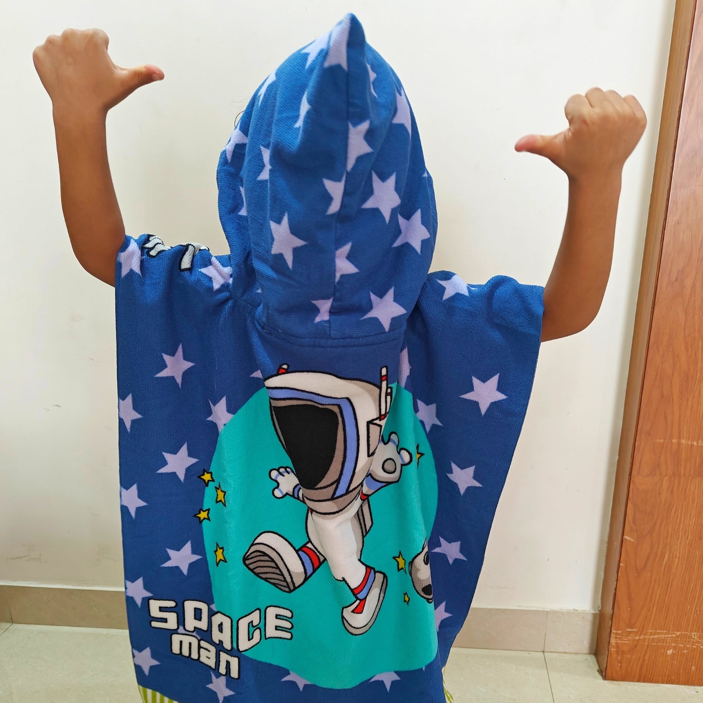 Astronaut Towel for Kids | Hooded Bath Towels for Boys & Girls | 60 x 60cm Toddler Pool Towel with Hood