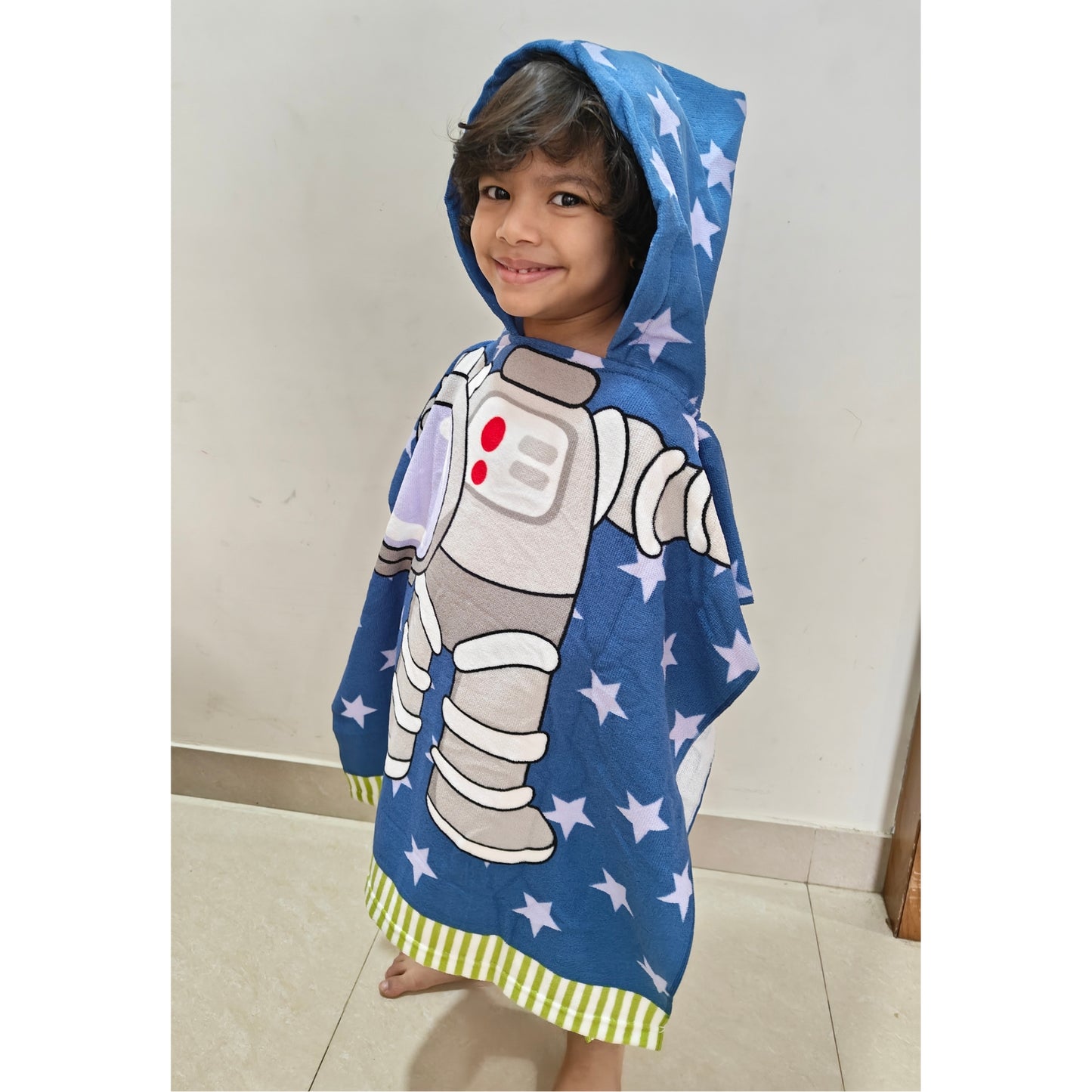 Astronaut Towel for Kids | Hooded Bath Towels for Boys & Girls | 60 x 60cm Toddler Pool Towel with Hood