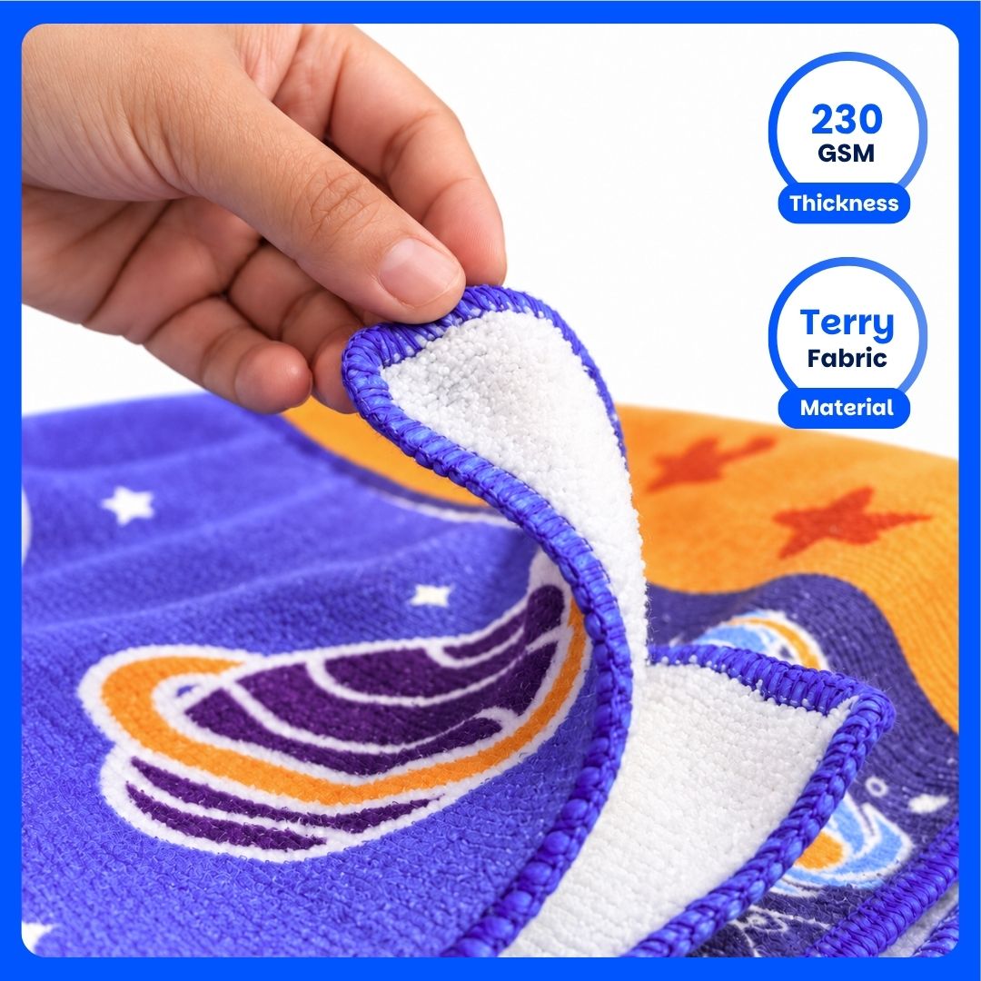 Leo the Astronaut kids towel featuring soft quick-dry terry fabric, lightweight absorbent design, 70 × 140 cm size, and ideal for bath, beach, pool, swimming, travel, and everyday use.