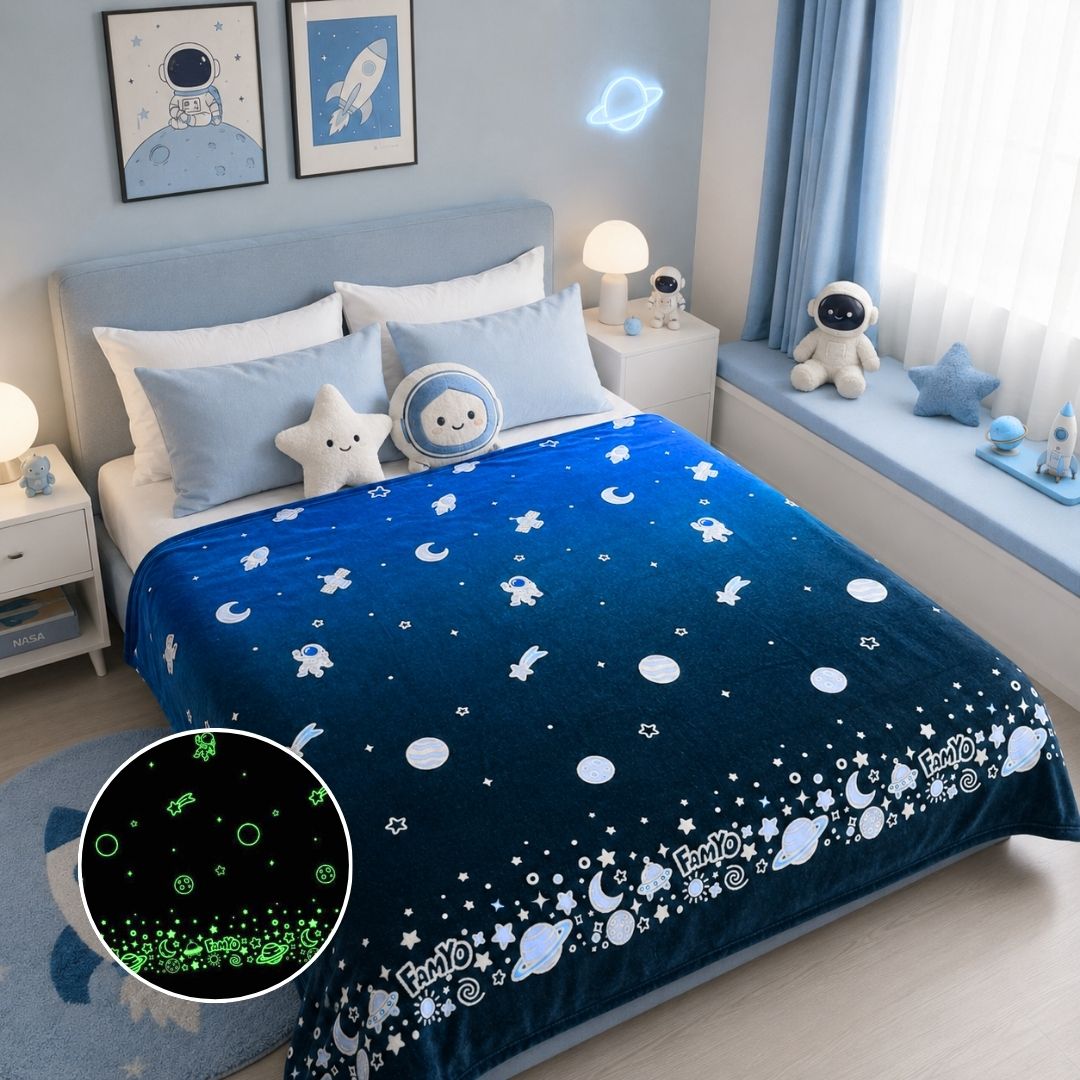 Leo the Astronaut Glow Quilt/Blanket/AC Comforter, Poncho Towel & Bath Towel Combo for Kids | Glow Blanket & Quick-Dry Towels | Gift Set for Kids