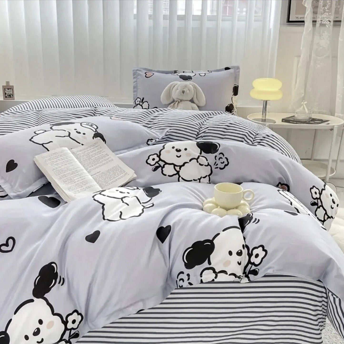 Famyo's 150 GSM Reversible duvet with Grey Puppy & Flowers design