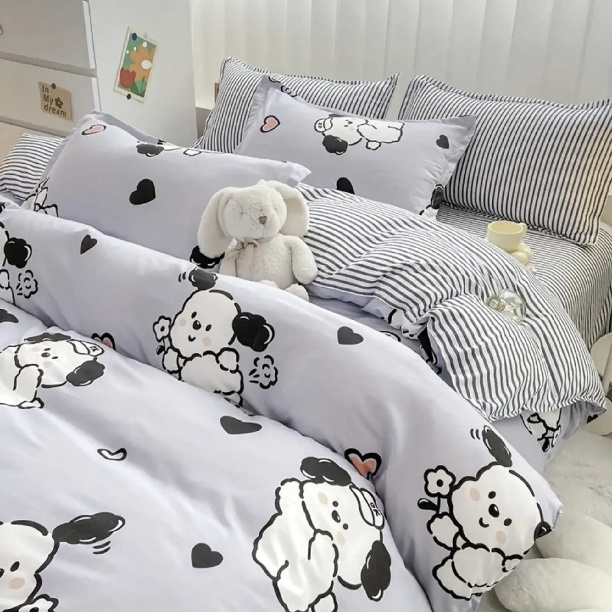 Famyo's Cute Puppy & Flowers Kids' Bedding Set with Fitted Bedsheet and Reversible duvet