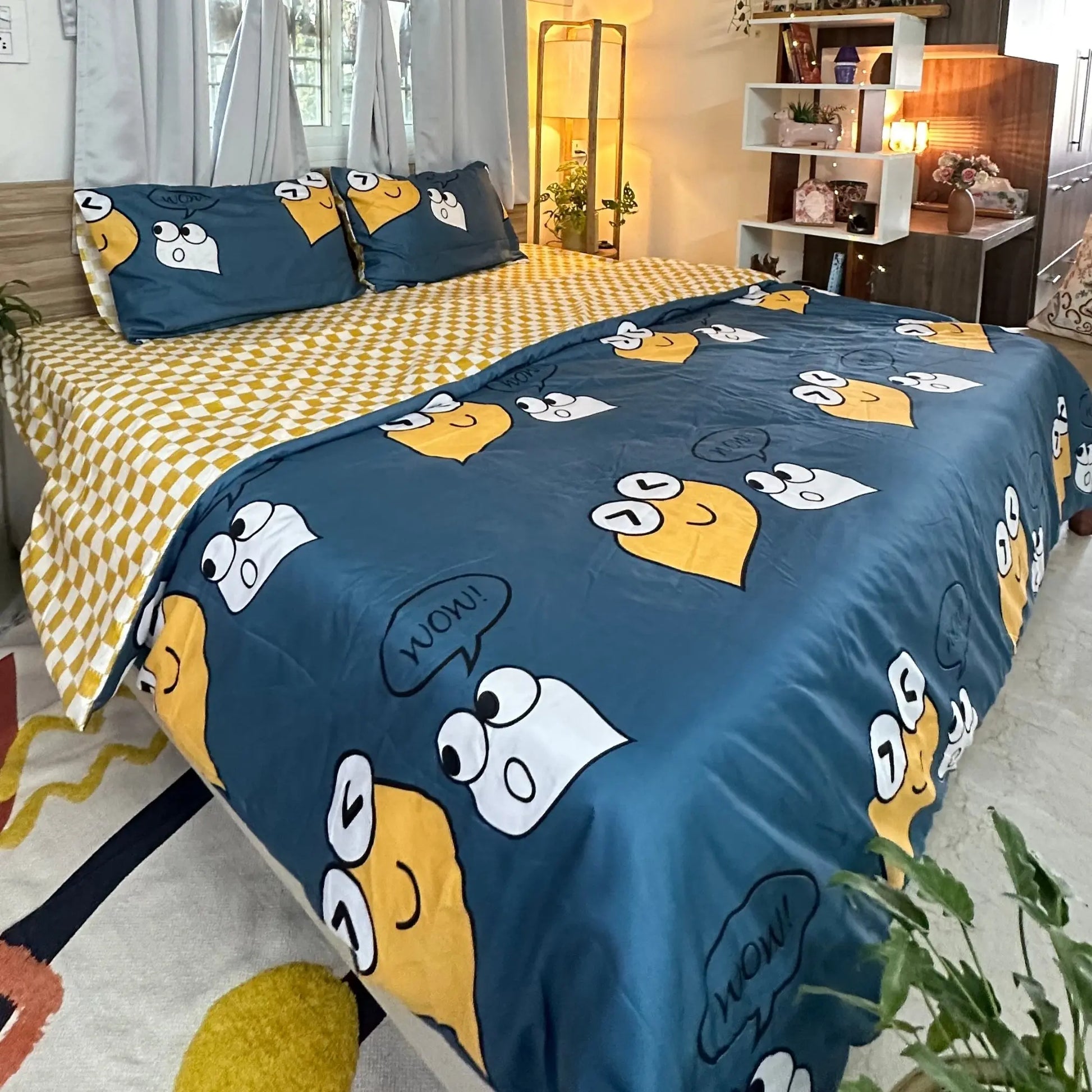 4pc/5pc King Bedding Set- Comforter Cover, Fitted Bedsheet, 2 Pillow Covers, Comforter in Cute Smiles Famyo