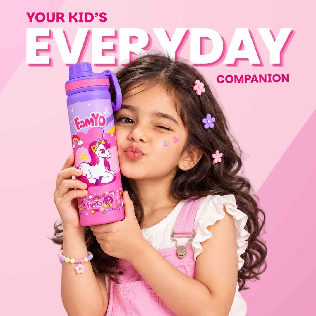 Kids stainless steel water bottle available in June the Unicorn, Rexy the Dinosaur, Leo the Astronaut, Dark Blue Astronaut, and Lavender Unicorn designs, featuring a 900 ml capacity, ideal for school, travel, and everyday hydration.