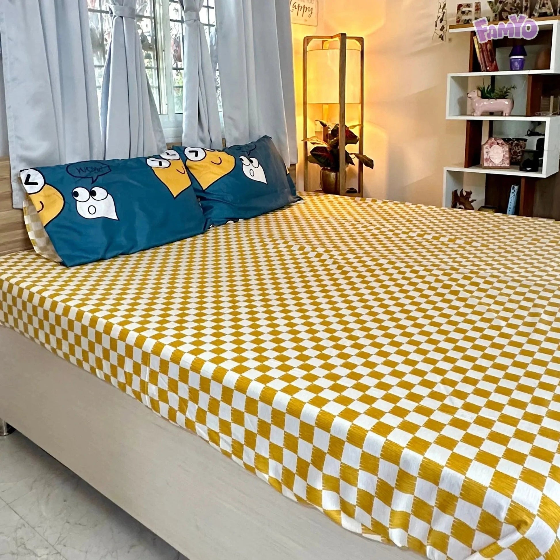 4pc Kids Bed Set – King Size Fitted Bedsheet Comforter Cover Pillow Covers Cute Smiles Theme