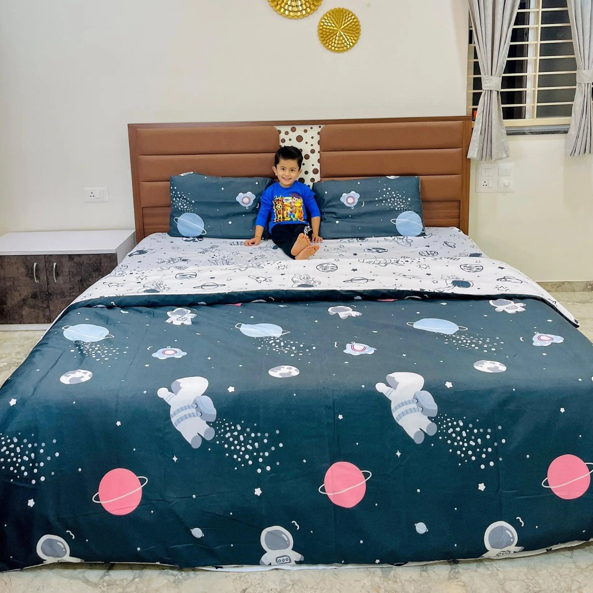 Famyo's Astronaut in Space Printed Premium Bedding and Comforter Set for Kids Room Decor