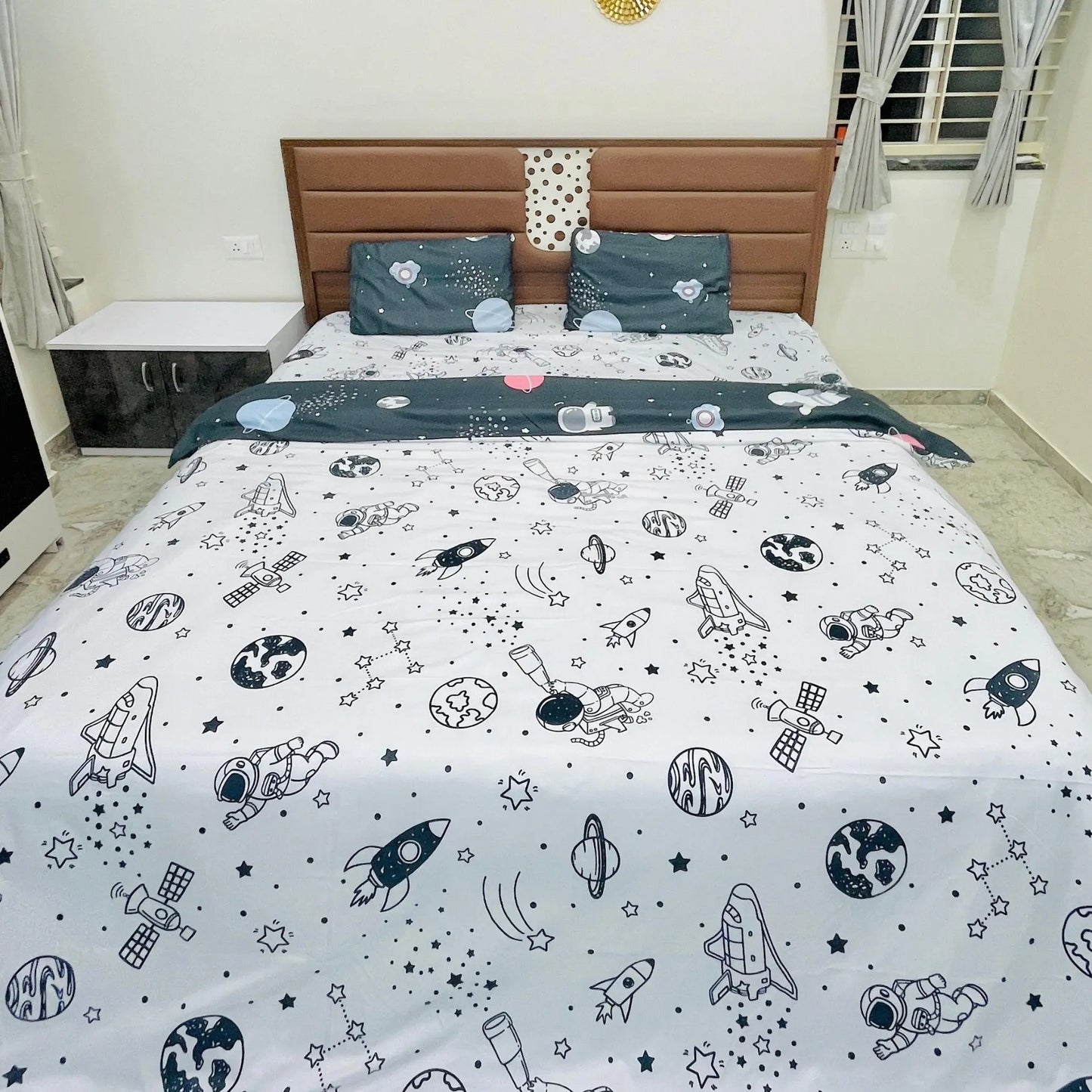 Famyo's Stylish Bedding Sets and Comforter Prints for Kids Room Makeover in 5 Mins