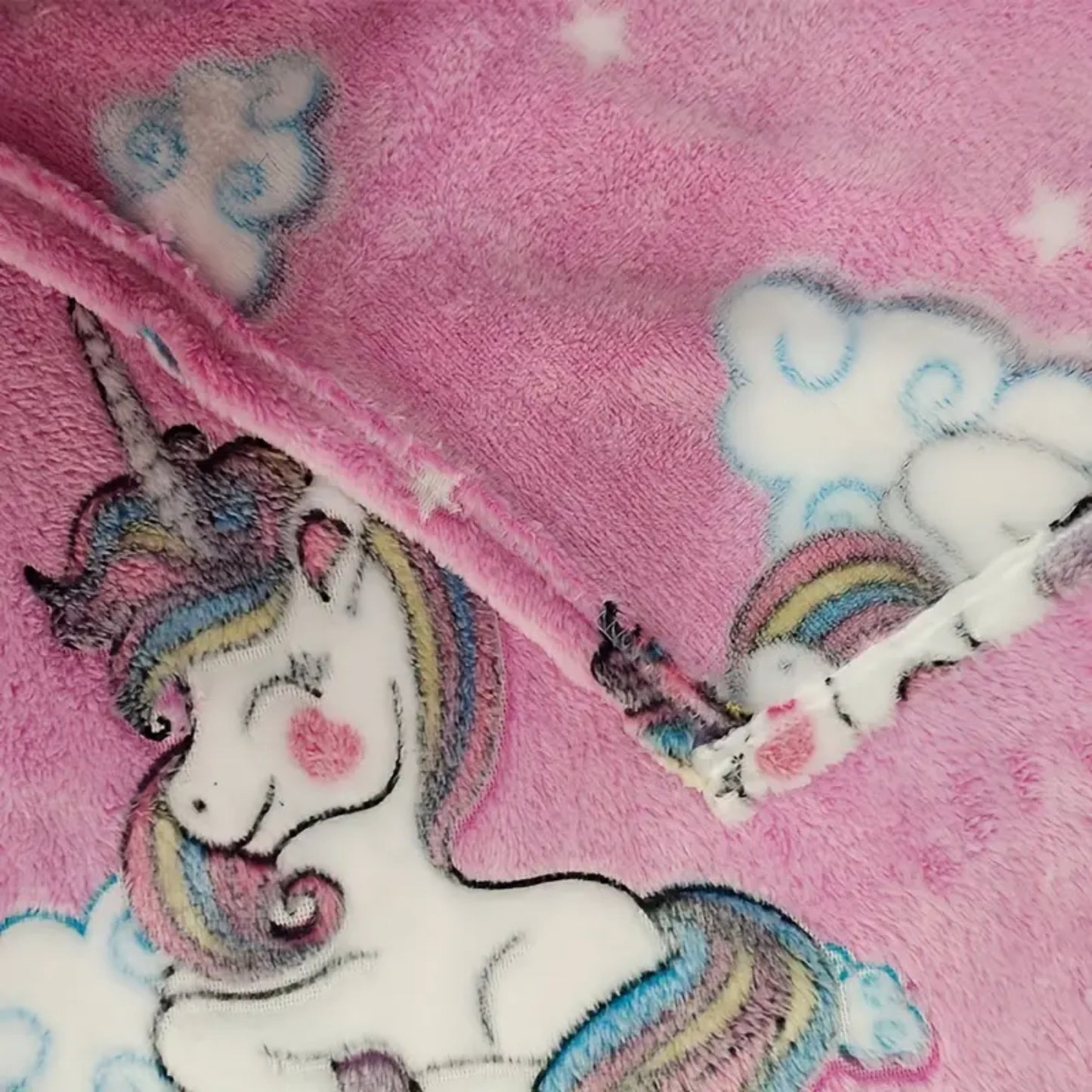 Dreamy Unicorn Glow in The Dark Blanket for Kids, 200 x 152cm, 0-15 years | All-Weather Lightweight Blanket for Kids’ Room