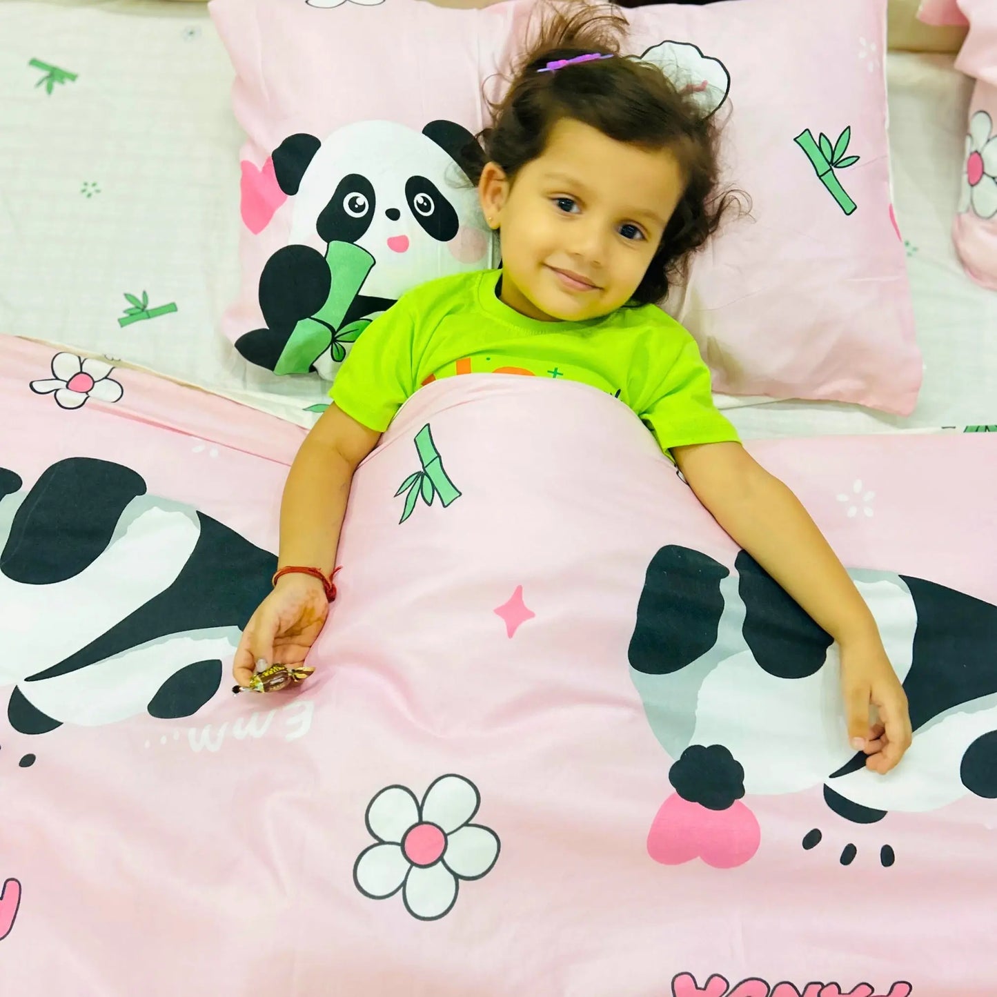 Famyo's Cute, Cozy and Comfortable Bedding set for boys and girls