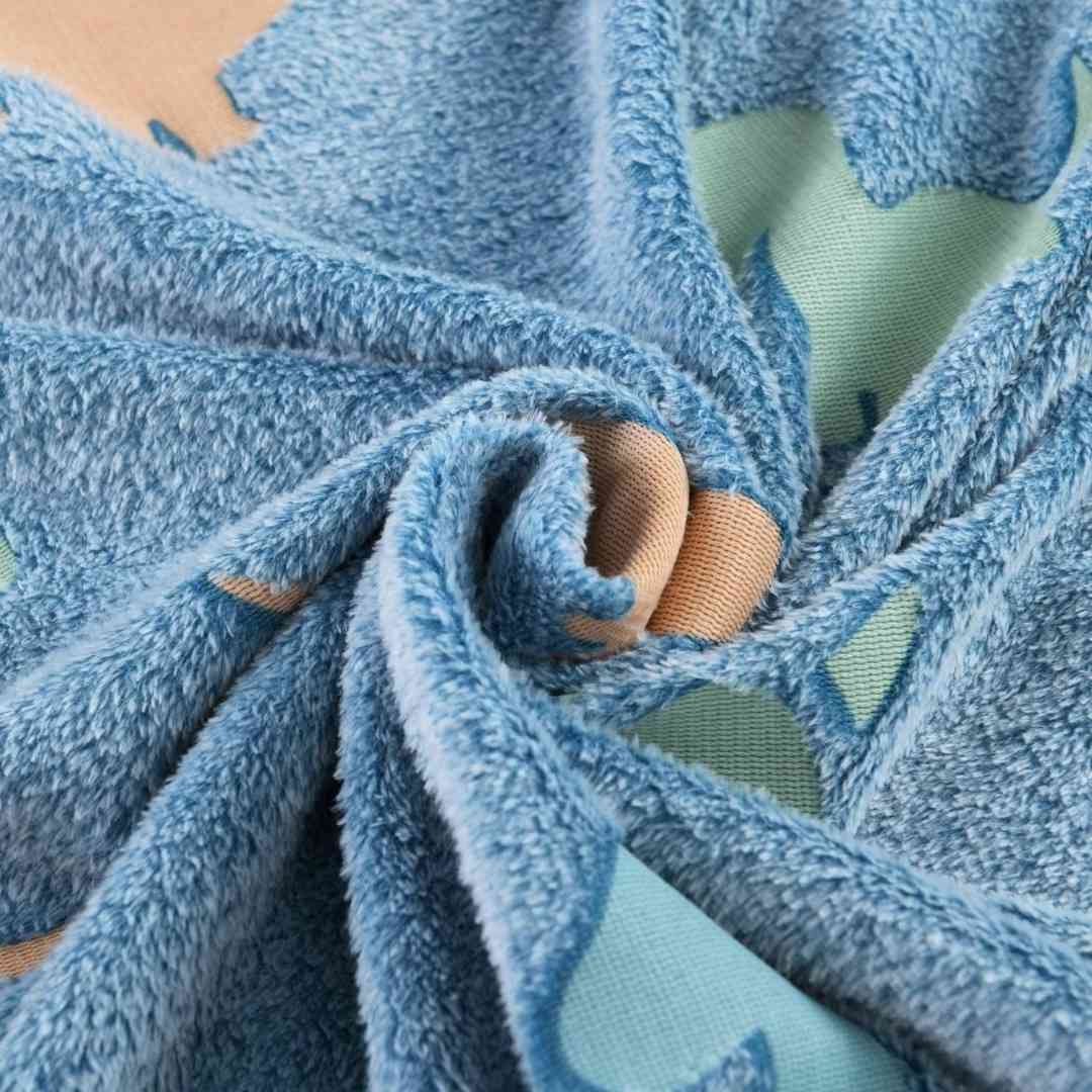 Famyo big glow blanket – dinosaur print for kids’ room style and comfort
