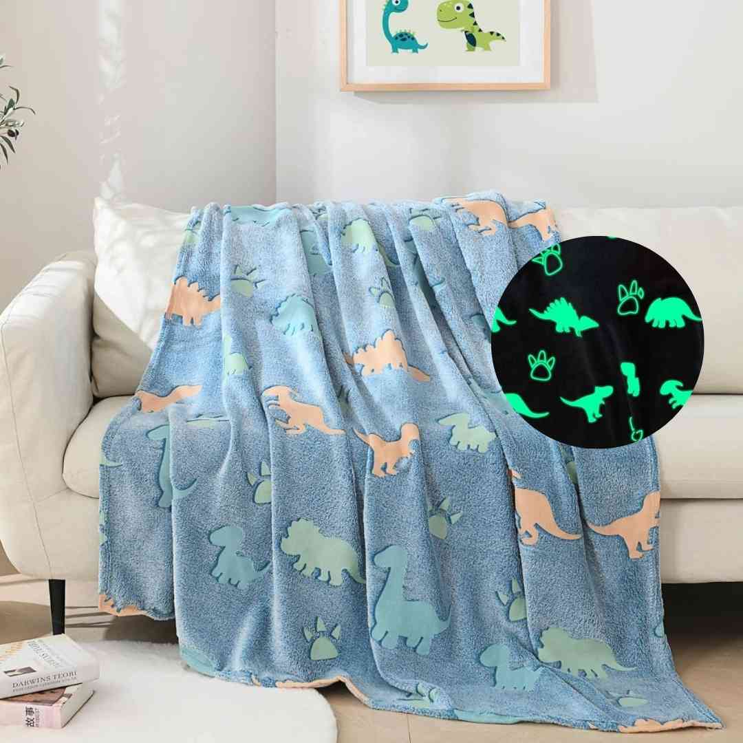 Famyo queen size dinosaur blanket – glow in dark essential for bedtime