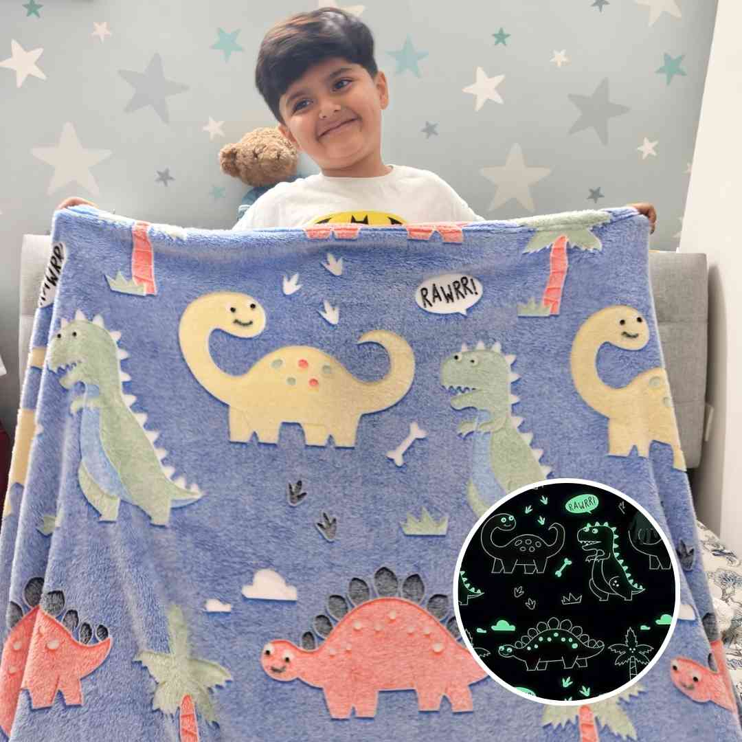 Blue dino glow in the dark blanket by Famyo – queen size AC blanket for kids