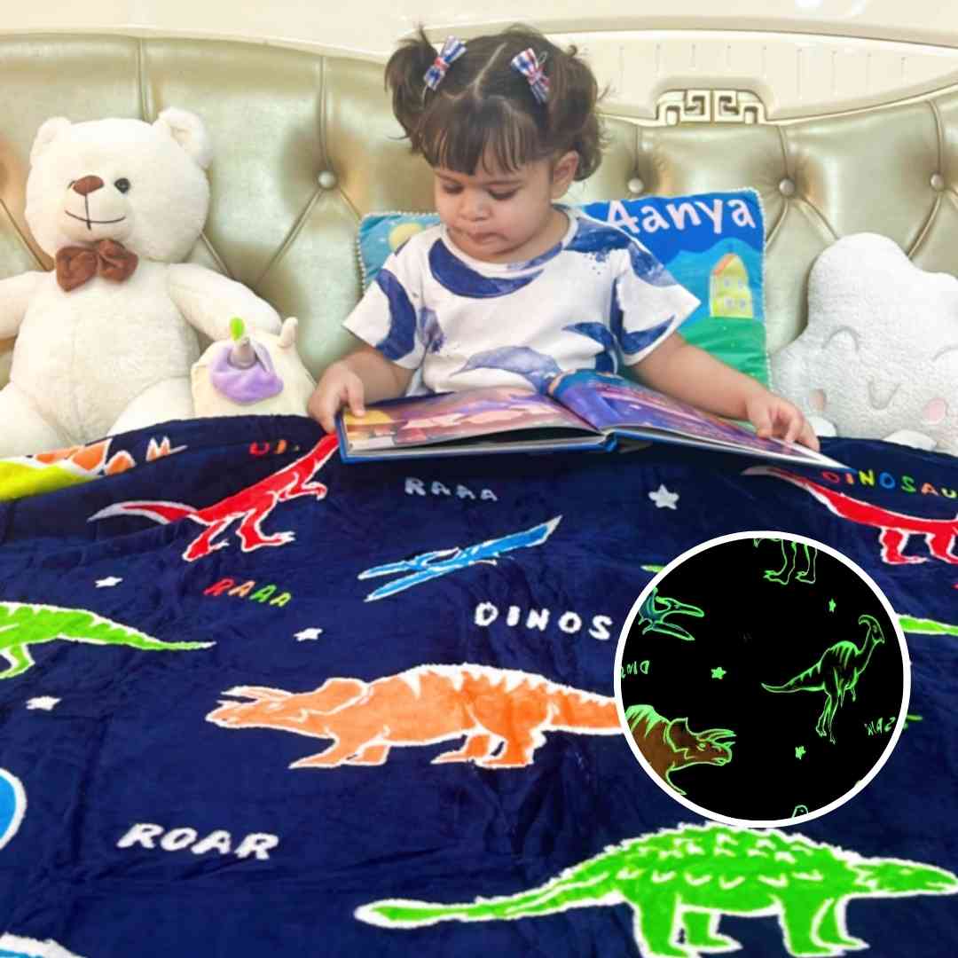 Famyo dinosaur blanket – glow in the dark magic for playful sleep