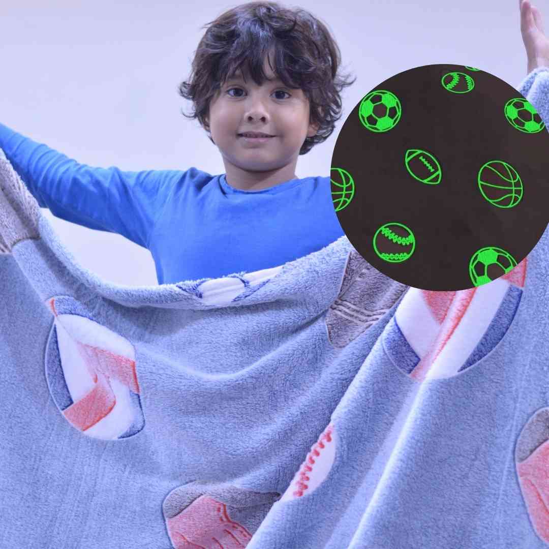 Glow in the dark football blanket – AC-friendly queen size blanket for kids