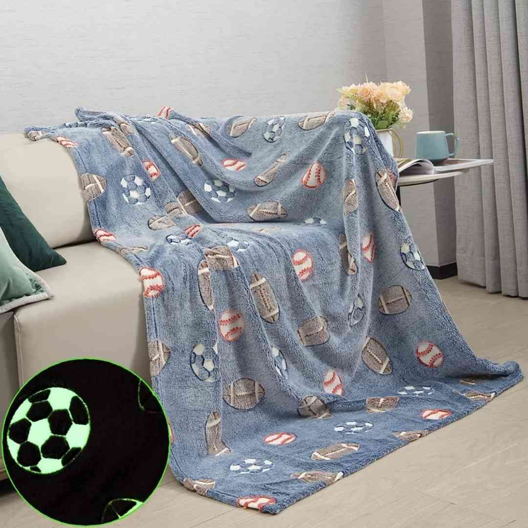Famyo kids blanket – football-themed soft microfiber with glowing accents