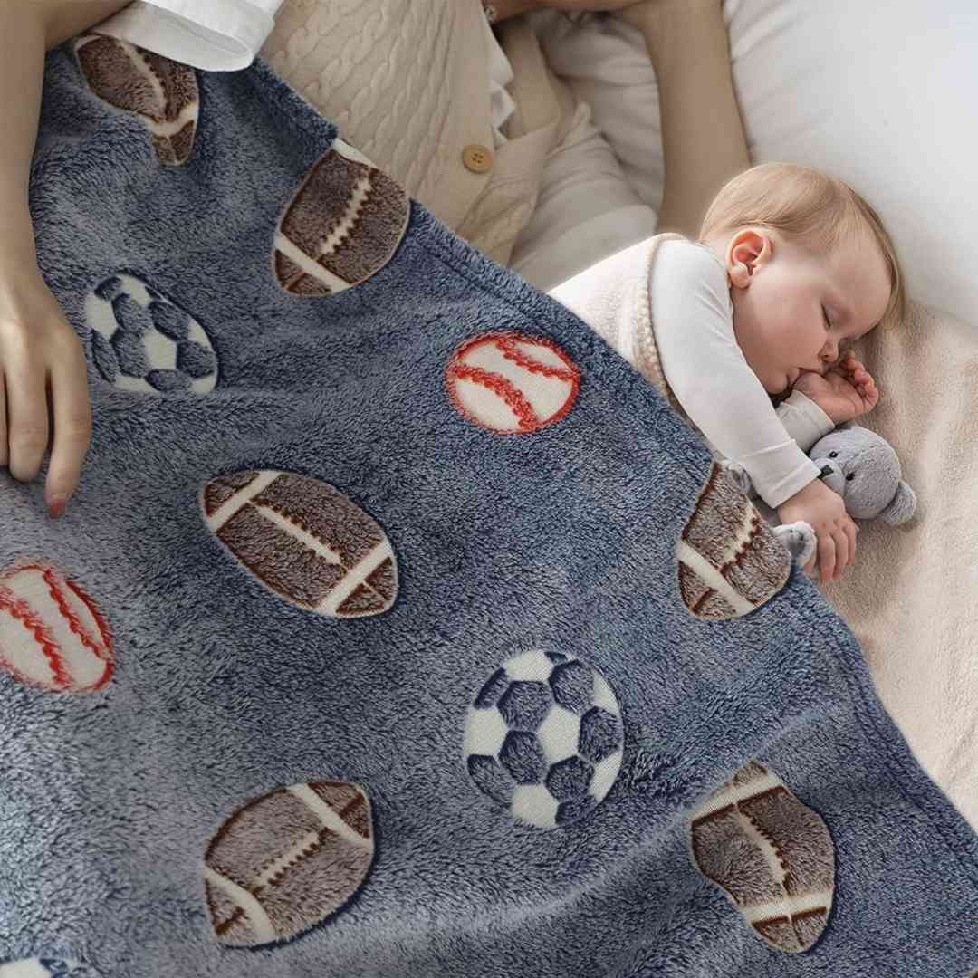Famyo football night blanket – AC comfort with glowing footballs