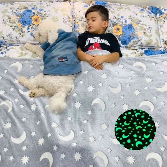 Grey glow blanket for kids – moon & stars design with 200x152 cm size by Famyo