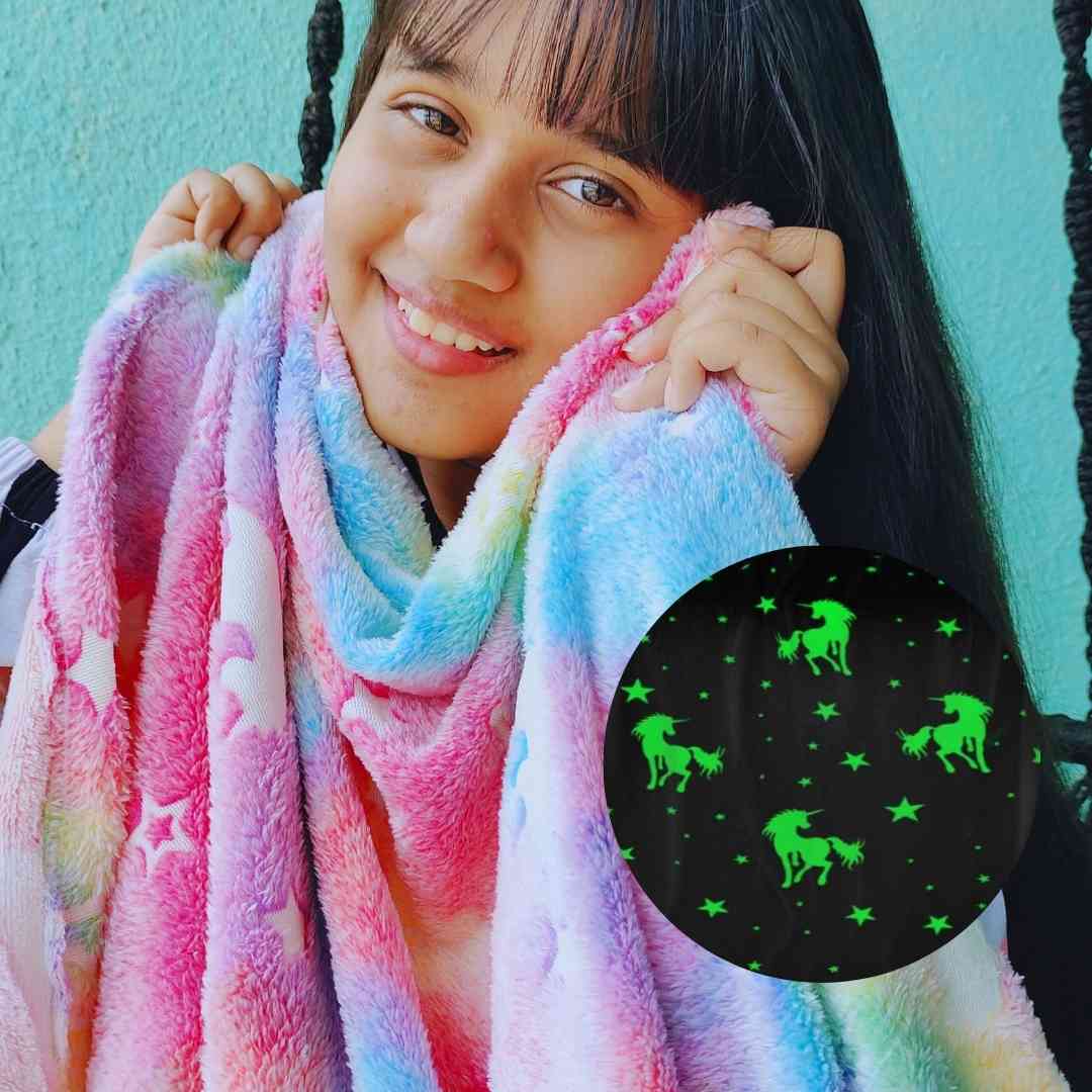 Glow in the dark unicorn blanket by Famyo – pink AC blanket for girls