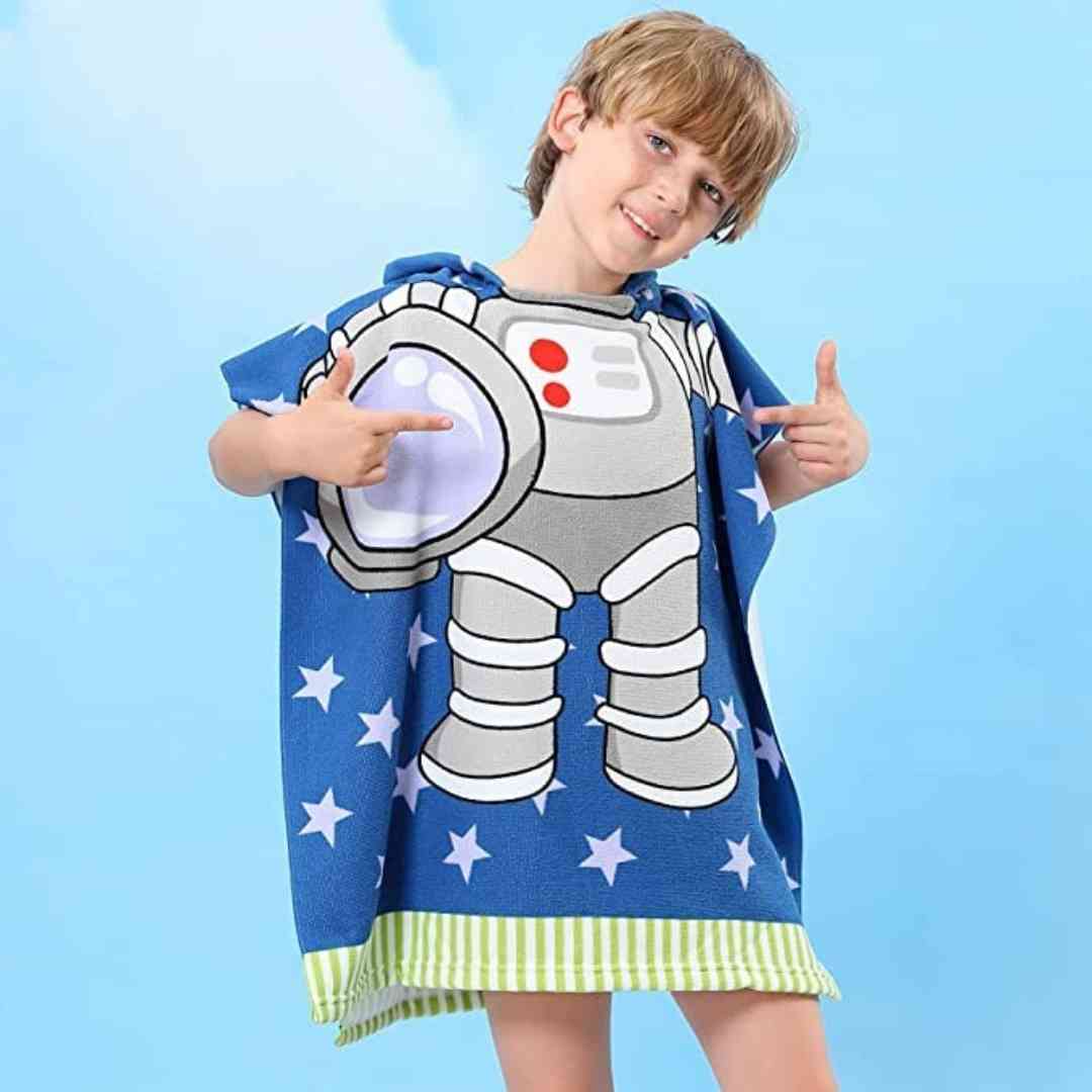 Famyo poncho towel with astronaut print, perfect kids towel with hood